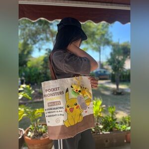 Pokemon Tote Bag with Plush -Pikachu